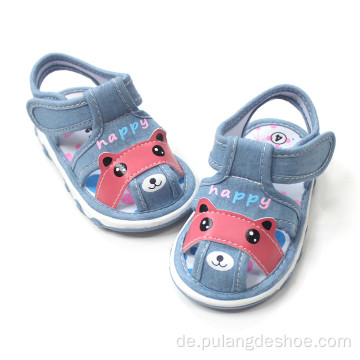 hellblaue Baby Sandalen mit Sound